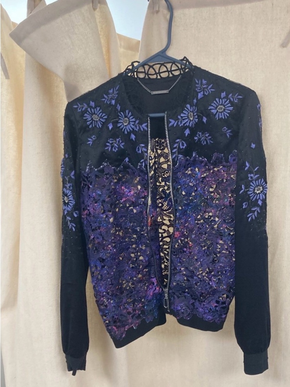 Elie Tahari Brandy 100% Silk Embellished Bomber Jacket - Picture 4 of 9